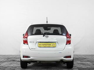 2017 Nissan Note II Рестайлинг, белый, 1049000 рублей, вид 5