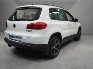 2012 Volkswagen Tiguan I Рестайлинг, белый, 1115000 рублей, вид 5