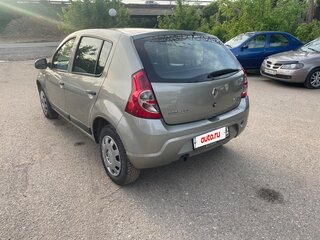 2011 Renault Sandero I, бежевый, 555000 рублей, вид 4