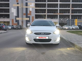 2011 Hyundai Solaris I, белый, 800000 рублей, вид 1