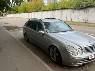 2003 Mercedes-Benz E-Класс 320 III (W211, S211), серебристый, 750000 рублей, вид 3