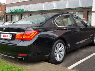 2009 BMW 7 серии 740i V (F01/F02/F04), чёрный, 1200000 рублей, вид 2
