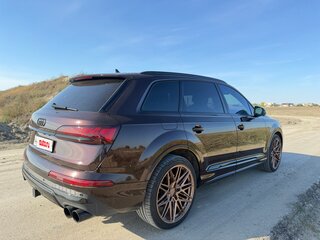 2020 Audi Q7 55 TFSI II (4M) Рестайлинг, коричневый, 6250000 рублей, вид 3