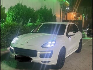 2015 Porsche Cayenne GTS II Рестайлинг (958), белый, 3400000 рублей, вид 1