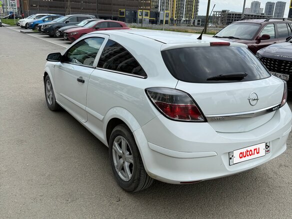 2009 Opel Astra GTC H Рестайлинг, белый, 335000 рублей - вид 10