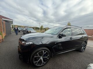 2020 BMW X7 40i I (G07), чёрный, 6800000 рублей, вид 4