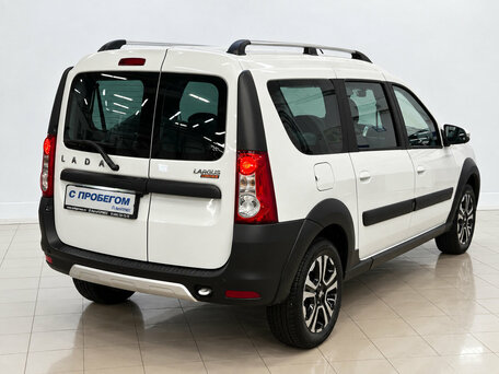 2026 Lada (ВАЗ) Largus Cross I Рестайлинг, белый, 1845000 рублей, вид 4