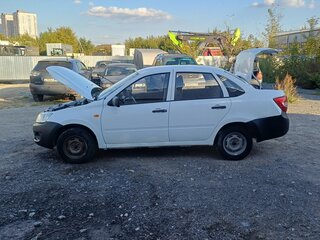 2014 Lada (ВАЗ) Granta I, белый, 260000 рублей, вид 2