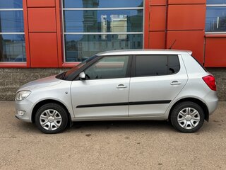 2014 Skoda Fabia II Рестайлинг, серебристый, 980000 рублей, вид 4