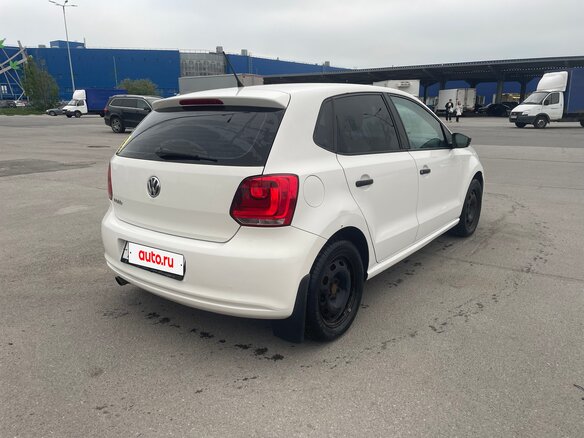 2010 Volkswagen Polo V, белый, 500000 рублей - вид 8