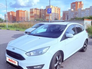 2015 Ford Focus III Рестайлинг, белый, 950000 рублей, вид 1