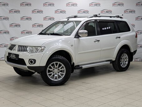 Mitsubishi Pajero Sport II