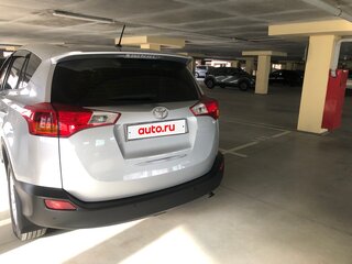 2013 Toyota RAV4 IV (XA40), серебристый, 2350000 рублей, вид 3