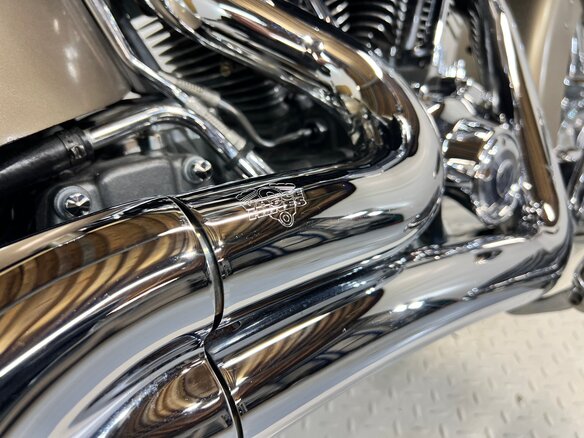 2012 Harley-Davidson CVO, бежевый, 980000 рублей - вид 23