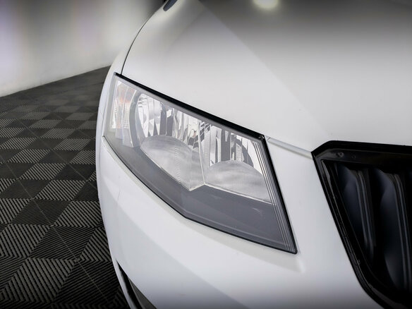 2016 Skoda Octavia III (A7), белый - вид 16