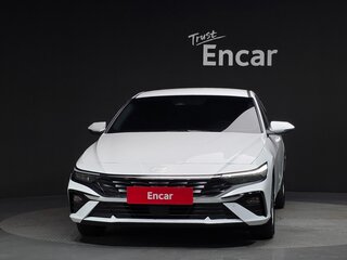 2026 Hyundai Avante VII Рестайлинг, белый, 1650000 рублей, вид 2