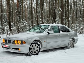 2003 BMW 5 серии 525d IV (E39) Рестайлинг, серебристый, 1300000 рублей, вид 1