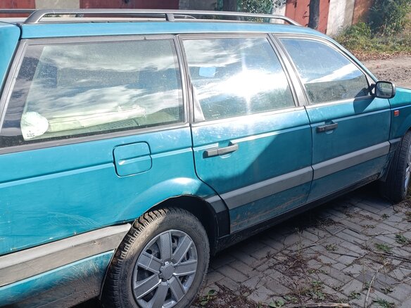 1992 Volkswagen Passat B3, зелёный - вид 2