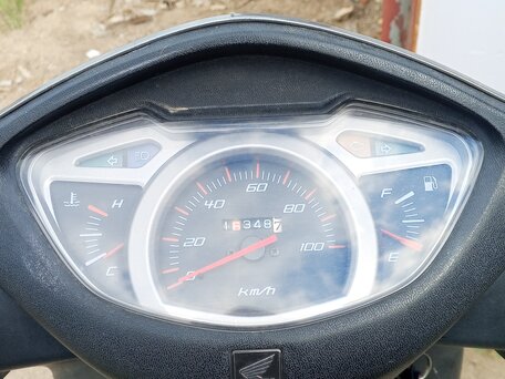2012 Honda Lead 110, серый, 100000 рублей, вид 4
