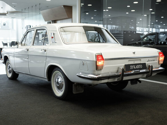 1980 ГАЗ 24 «Волга» 24 I (24), белый, 2800000 рублей - вид 12