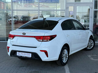 2017 Kia Rio IV, белый, 1169000 рублей, вид 2