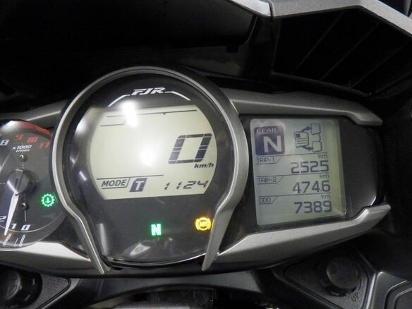 2025 Yamaha FJR1300, чёрный, 1800000 рублей - вид 11