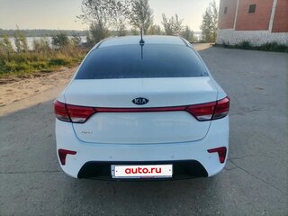 2018 Kia Rio IV, белый, 1300000 рублей, вид 3