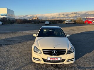 2011 Mercedes-Benz C-Класс 200 III (W204) Рестайлинг, белый, 1890000 рублей, вид 4
