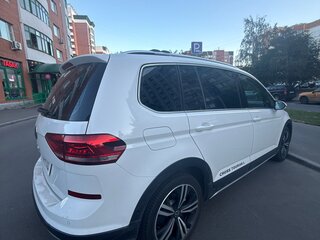 2022 Volkswagen Touran Cross L II, белый, 2600000 рублей, вид 2