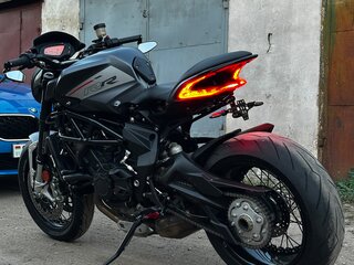 2022 MV Agusta Brutale 800, чёрный, 900000 рублей, вид 5