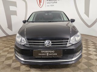 2017 Volkswagen Polo V Рестайлинг, чёрный, 935000 рублей, вид 2
