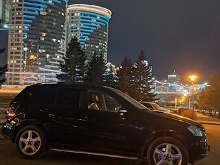 2007 Mercedes-Benz M-Класс 320 II (W164), чёрный, 1299999 рублей, вид 5