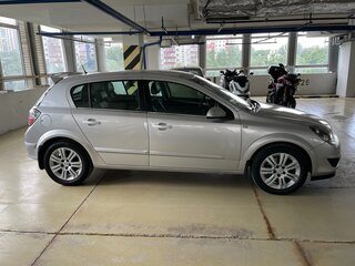 2007 Opel Astra H Рестайлинг, серебристый, 429900 рублей, вид 4