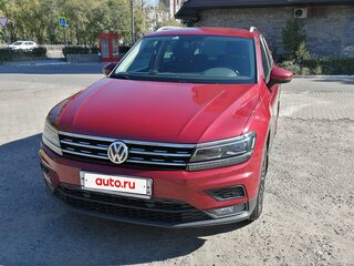 2018 Volkswagen Tiguan II, пурпурный, 3110000 рублей, вид 3