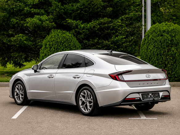 2021 Hyundai Sonata VIII (DN8), серый, 1845000 рублей - вид 3