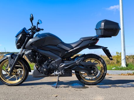 2018 Bajaj Dominar 400, чёрный, 370000 рублей, вид 2