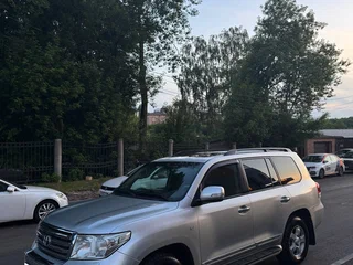 2009 Toyota Land Cruiser 200 Series, серебристый, 2100000 рублей, вид 1