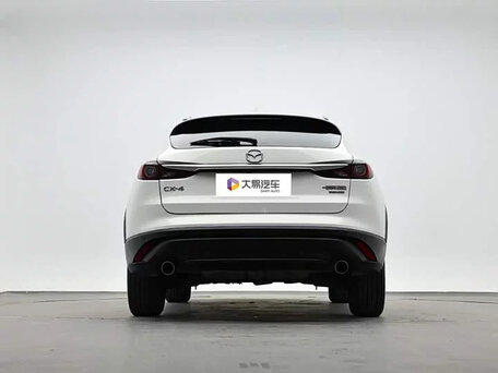 2023 Mazda CX-4 I Рестайлинг, белый, 1700000 рублей, вид 5