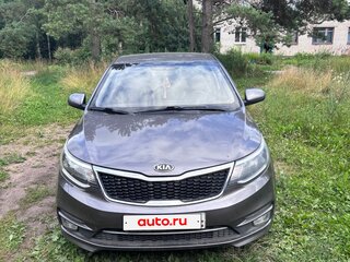 2016 Kia Rio III Рестайлинг, серый, 780000 рублей, вид 1