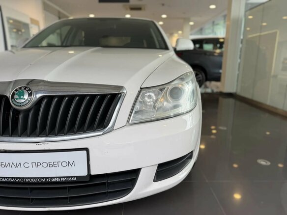 2013 Skoda Octavia II (A5) Рестайлинг, белый - вид 19