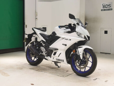 2024 Yamaha YZF-R3, белый, 430000 рублей, вид 2