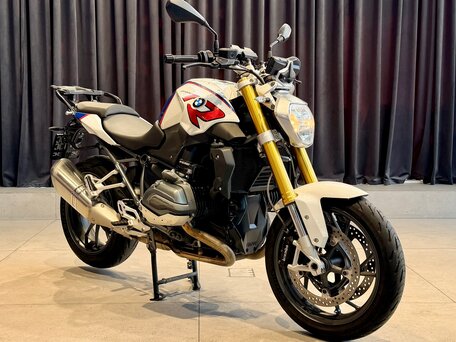 2017 BMW R 1200 R, белый, 950000 рублей, вид 1