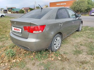 2009 Kia Cerato 5-speed II, серый, 675000 рублей, вид 4