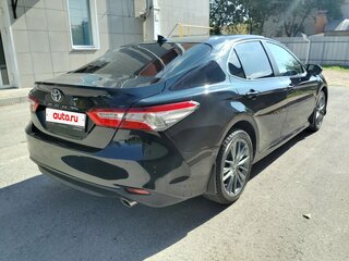 2021 Toyota Camry VIII (XV70) Рестайлинг, чёрный, 2730000 рублей, вид 5