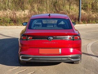 2023 Volkswagen Lamando L II, красный, 1863000 рублей, вид 3