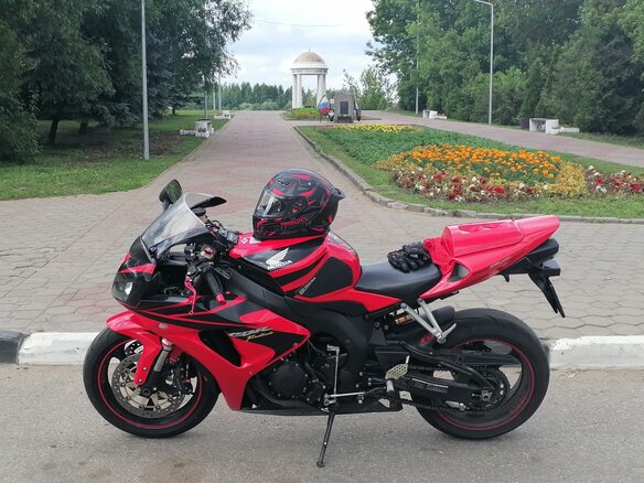 2006 Honda CBR 1000 RR/RA Fireblade, красный, 650000 рублей - вид 9