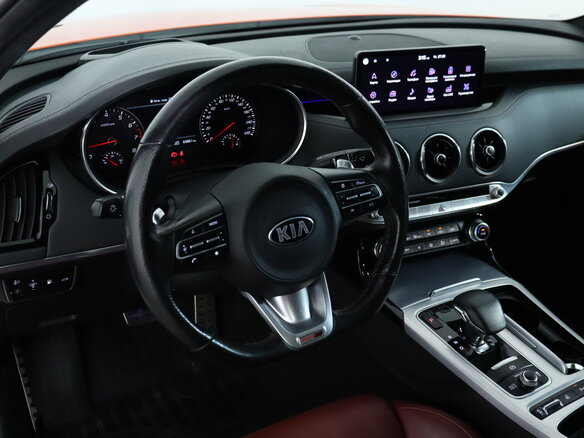 2021 Kia Stinger I Рестайлинг, оранжевый, 2798000 рублей - вид 14