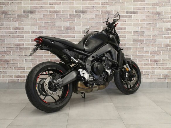 2021 Yamaha MT-09 (FZ-09), чёрный, 1002000 рублей - вид 24