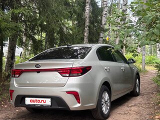 2018 Kia Rio IV, бежевый, 850000 рублей, вид 4
