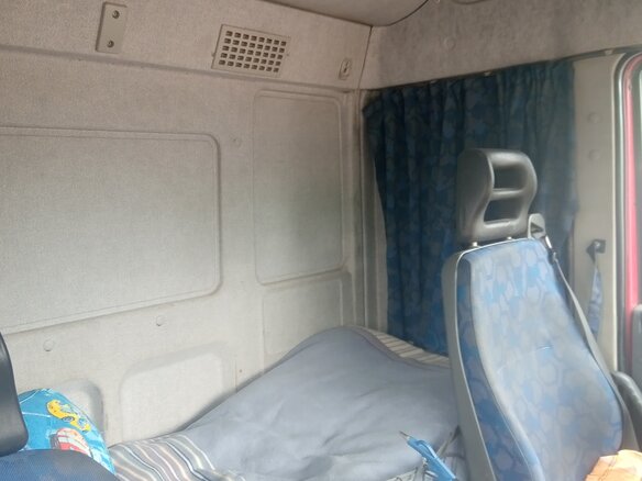 2007 Iveco EuroCargo, красный, 1900000 рублей - вид 9